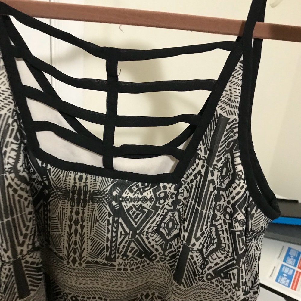 Tank top - Picture 2 of 3
